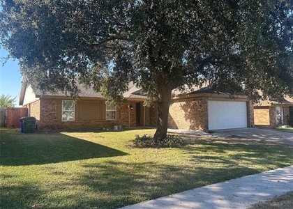 6620 Moss Lane - Photo 1