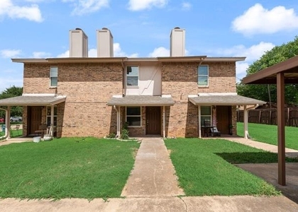 105 Wildwood Court - Photo 1