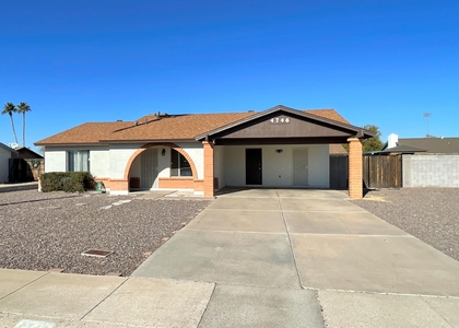 4746 W Aster Drive - Photo 1