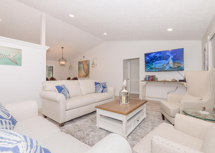 2411 Ne Pinecrest Lakes Boulev - Photo 1