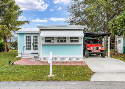 1680 Sw 84th Avenue - Photo 1