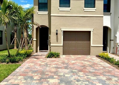 4845 Chantilly Road - Photo 1