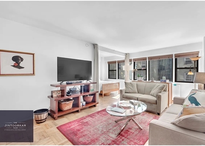 220 E 67th St - Photo 1