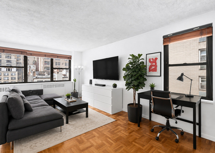 110 E 36th Street - Photo 1