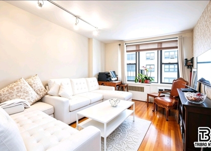 200 E 28th Street - Photo 1