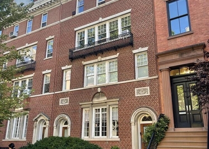 42a Monroe Place - Photo 1
