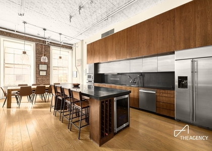 1 Bond Street - Photo 1