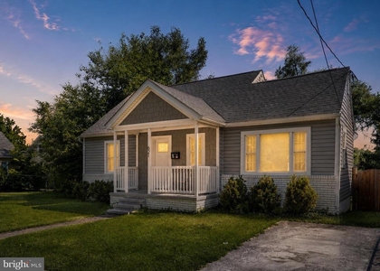 621 Patterson Avenue - Photo 1