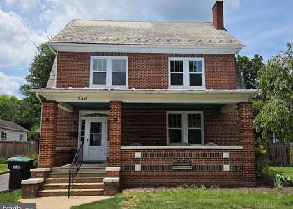 240 S Holliday Street - Photo 1