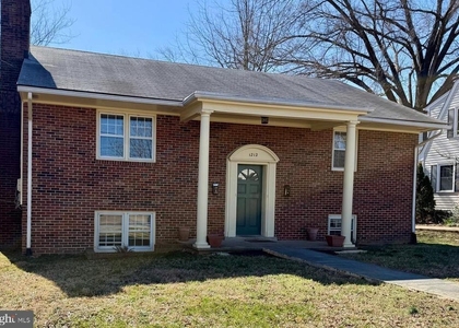 1212 Payne Street - Photo 1