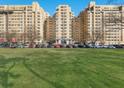 2601 Pennsylvania Avenue - Photo 1