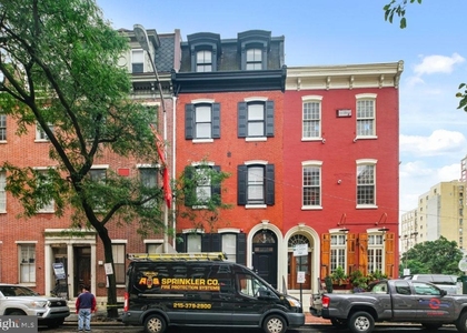 1310 Spruce Street - Photo 1