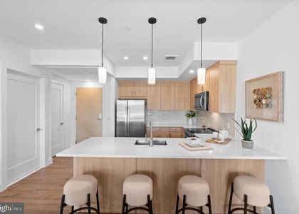 650 Montgomery Avenue - Photo 1