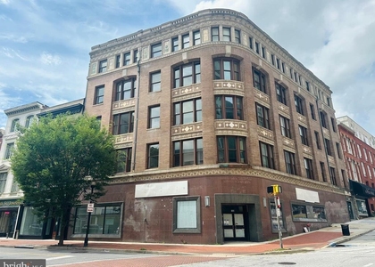 100 W Lexington Street - Photo 1