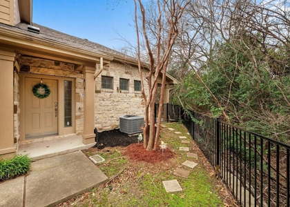 1310 W Parmer Ln - Photo 1