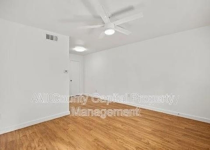 502 W 35th St - Photo 1