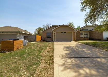 820 Mica Ln - Photo 1