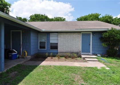 10612 Topperwein Dr - Photo 1