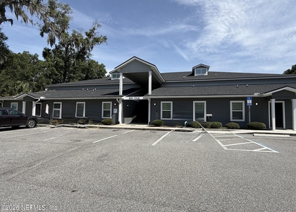 806 Oak Street - Photo 1