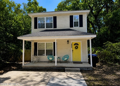600 Francis Street - Photo 1