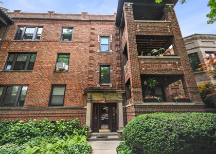 4706 N Maplewood Avenue - Photo 1