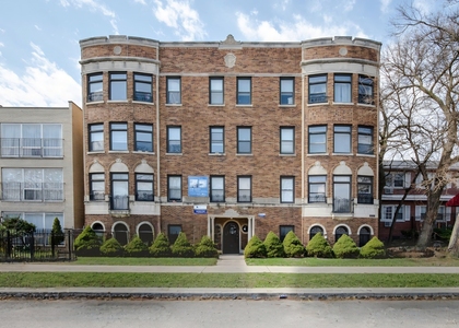 6660 N Damen Avenue - Photo 1