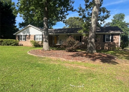 2075 Pinewood Drive - Photo 1