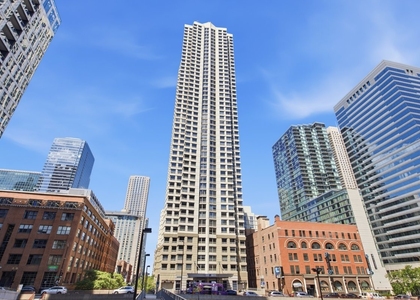 440 N Wabash Avenue - Photo 1