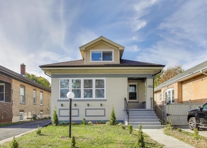 1912 S 4th Avenue - Photo 1