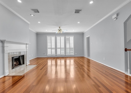 1417 W Webster Street - Photo 1