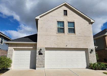 31322 Whitfield Court - Photo 1