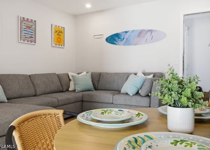 2147 Washington Avenue - Photo 1