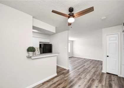 2110 Melbourne Street - Photo 1