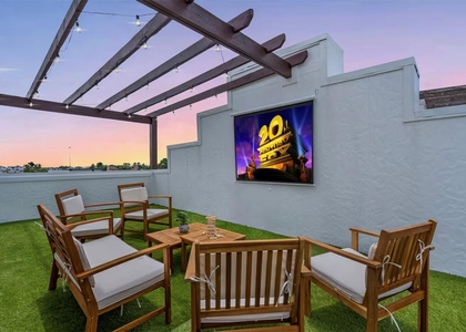1719 Blodgett Street - Photo 1