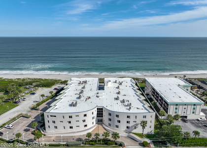 601 N Miramar Avenue - Photo 1
