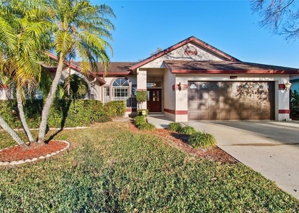 10431 36th Street N - Photo 1