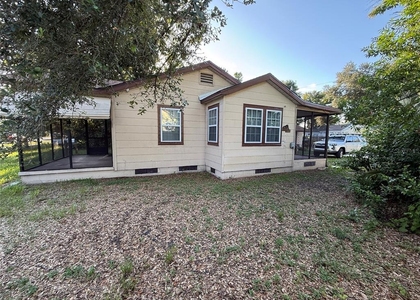 5521 5th Avenue N - Photo 1