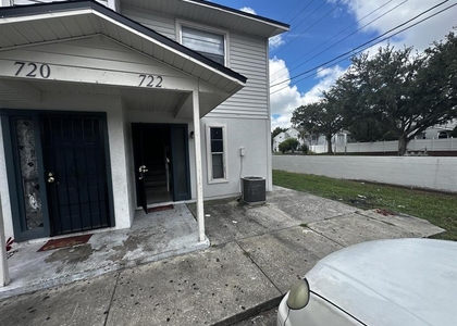 722 W Columbia Avenue - Photo 1