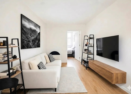  West 52nd Street - Photo 1
