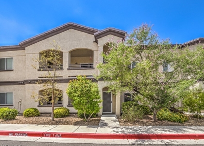 2291 W Horizon Ridge Parkway - Photo 1