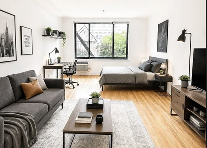 1st Avenue - Photo 1