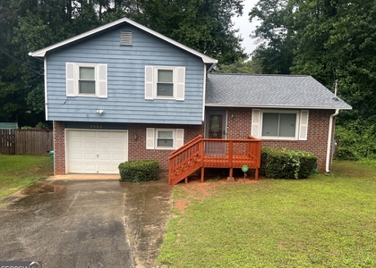 2060 Kimber Trail - Photo 1