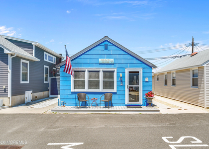 28 11th Lane - Photo 1