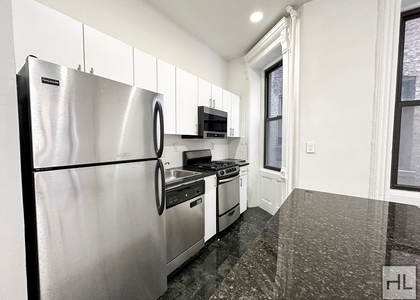 East 91 Street - Photo 1