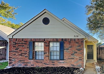 328 Teakwood Lane - Photo 1