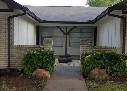 6919 W Cleburne Road - Photo 1