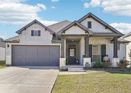 312 Scenic Point Drive - Photo 1