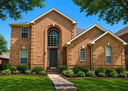 2040 Londonderry Drive - Photo 1