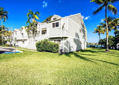 3401 Nw 44th Street - Photo 1