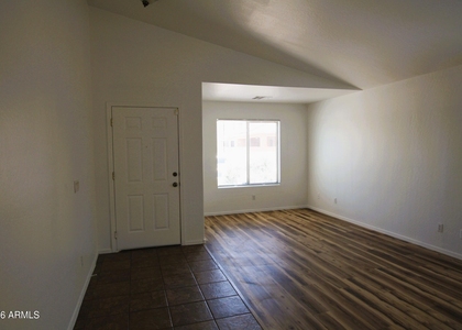 25735 W Elwood Street - Photo 1